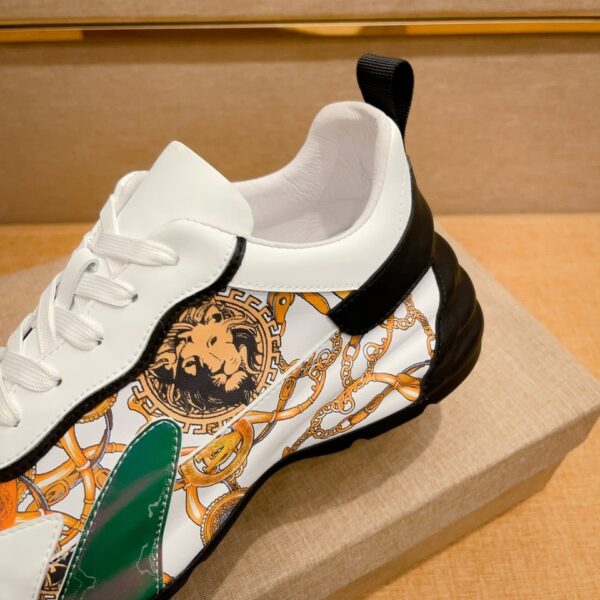 S005 – Fashion shoes