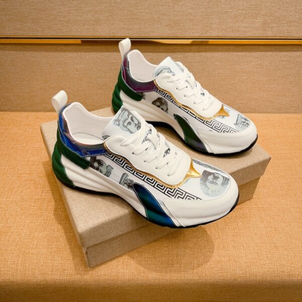 S006 – Fashion shoes