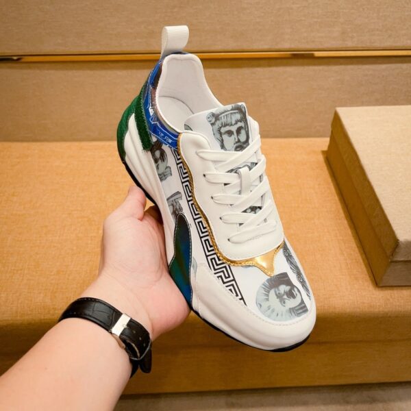S006 – Fashion shoes