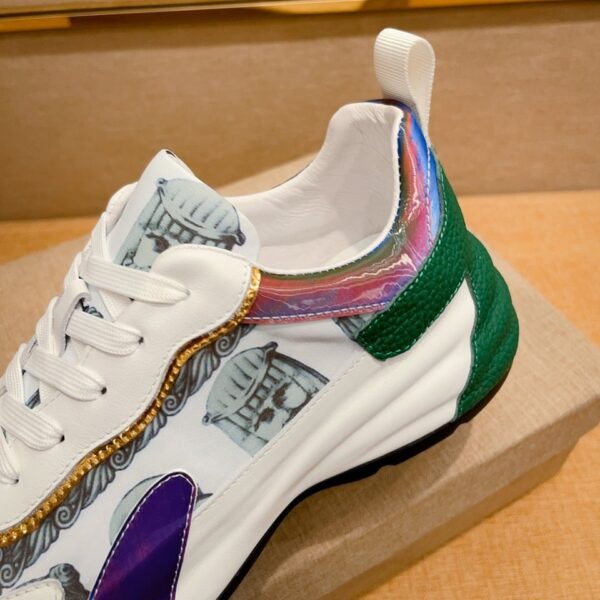 S006 – Fashion shoes
