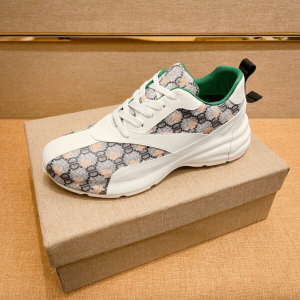 S007 – Fashion shoes