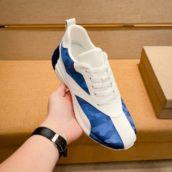 S008 – Fashion shoes