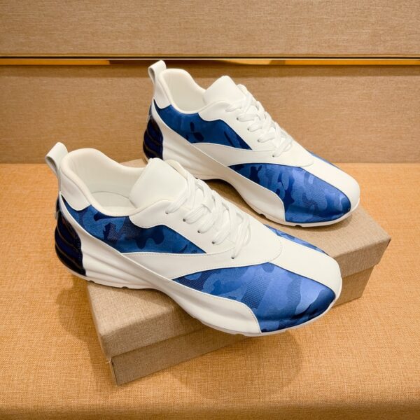 S008 – Fashion shoes