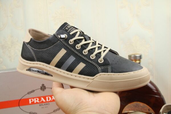 S009 – Fashion shoes