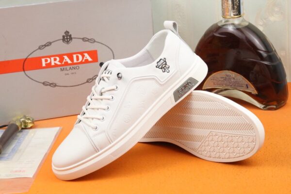 S010 – Fashion shoes