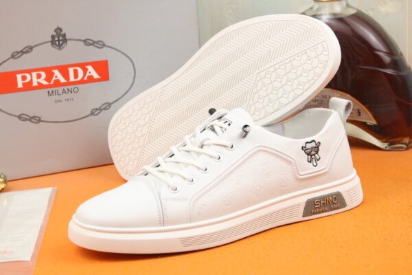 S010 – Fashion shoes