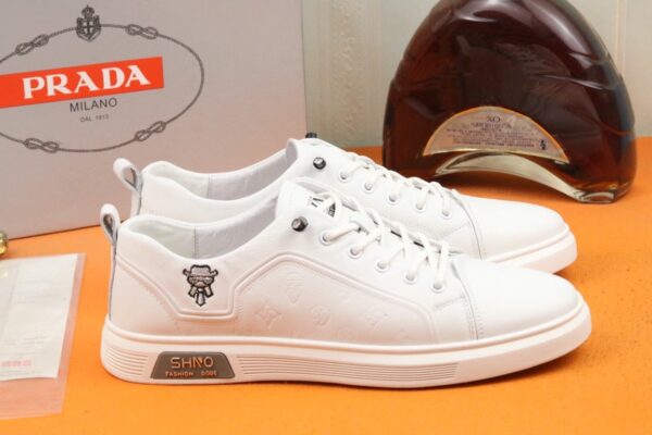 S010 – Fashion shoes