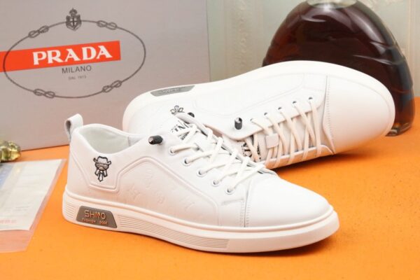 S010 – Fashion shoes