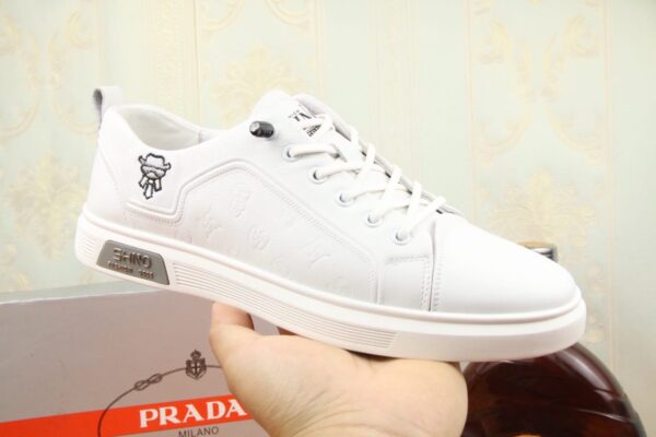 S010 – Fashion shoes