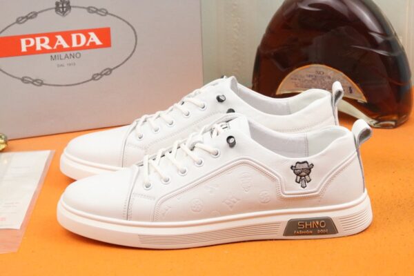 S010 – Fashion shoes