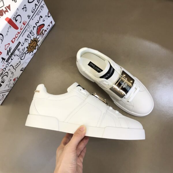 S015 – Fashion shoes