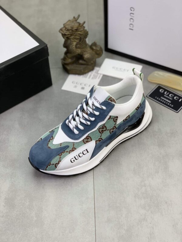 S019 – Fashion shoes