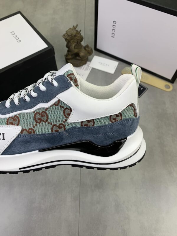 S019 – Fashion shoes