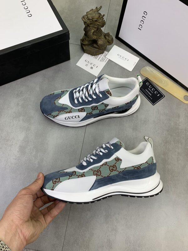S019 – Fashion shoes