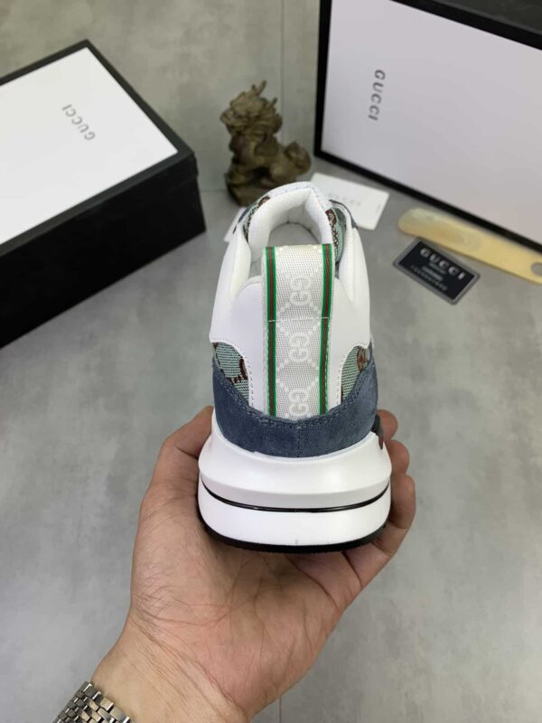 S019 – Fashion shoes