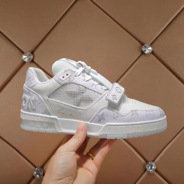 S026 – Fashion shoes