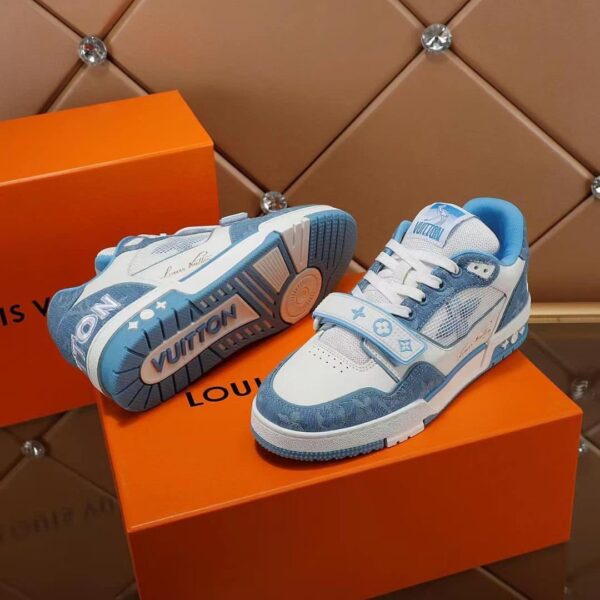 S028 – Fashion shoes