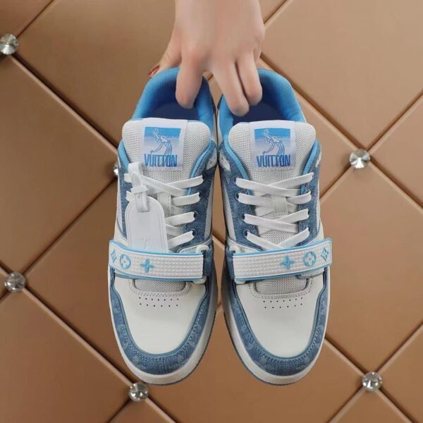S028 – Fashion shoes