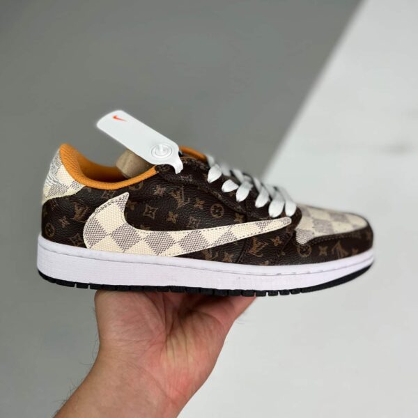 S031 – Travis Scott x Air Jordan 1 Low x Lv – 06DHLH12-205