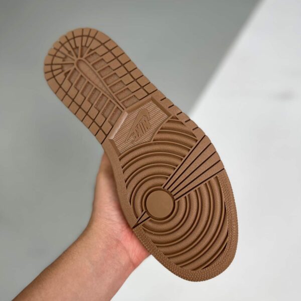 S034 – Travis Scott x Air Jordan 1 Low x Gucci V2