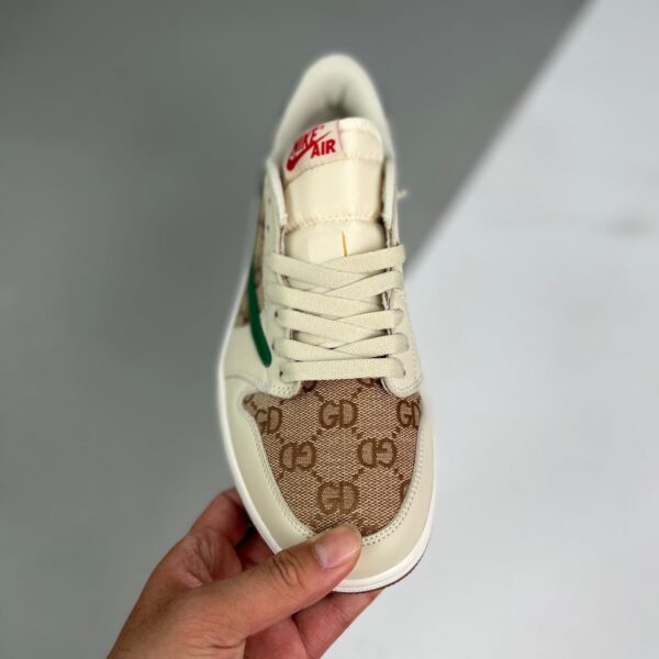 S034 – Travis Scott x Air Jordan 1 Low x Gucci V2