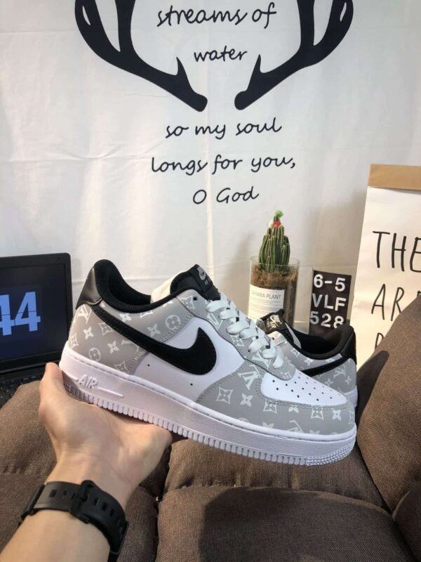 S056 – Fashion Shoes