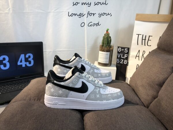 S056 – Fashion Shoes