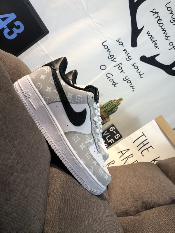 S056 – Fashion Shoes