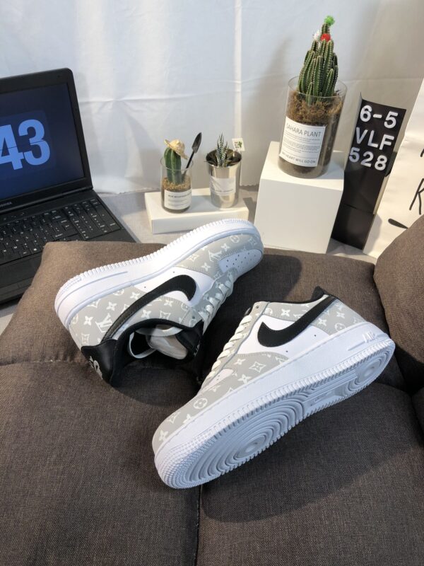 S056 – Fashion Shoes