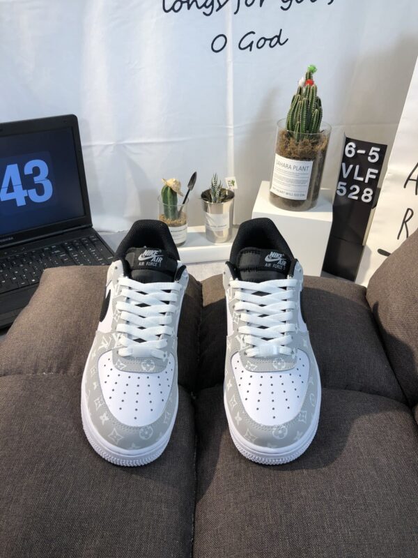 S056 – Fashion Shoes