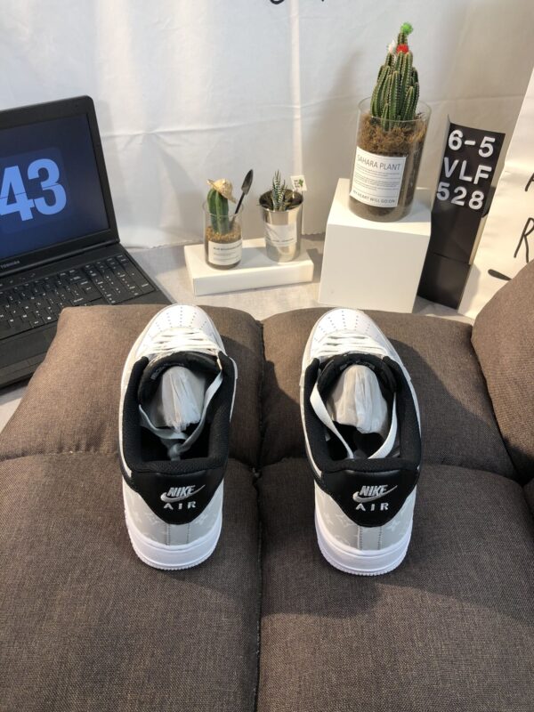 S056 – Fashion Shoes