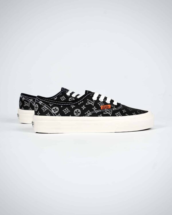 S062 – Fashion Shoes