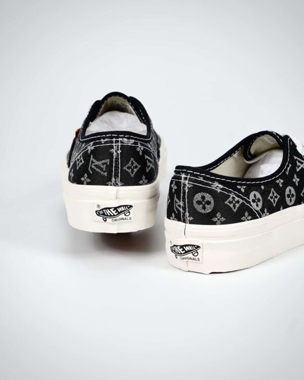 S062 – Fashion Shoes