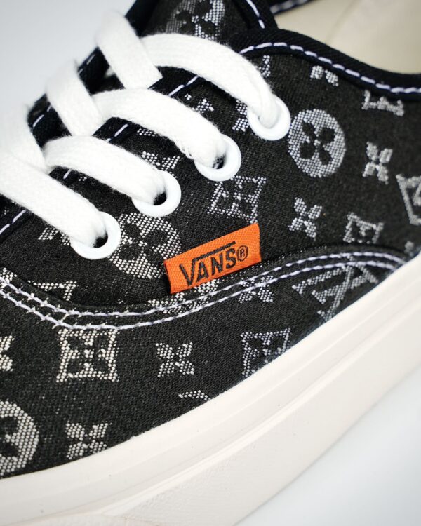 S062 – Fashion Shoes