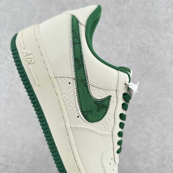 S063 – Fashion Shoes