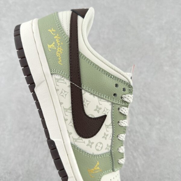 S077– Fashion Shoes