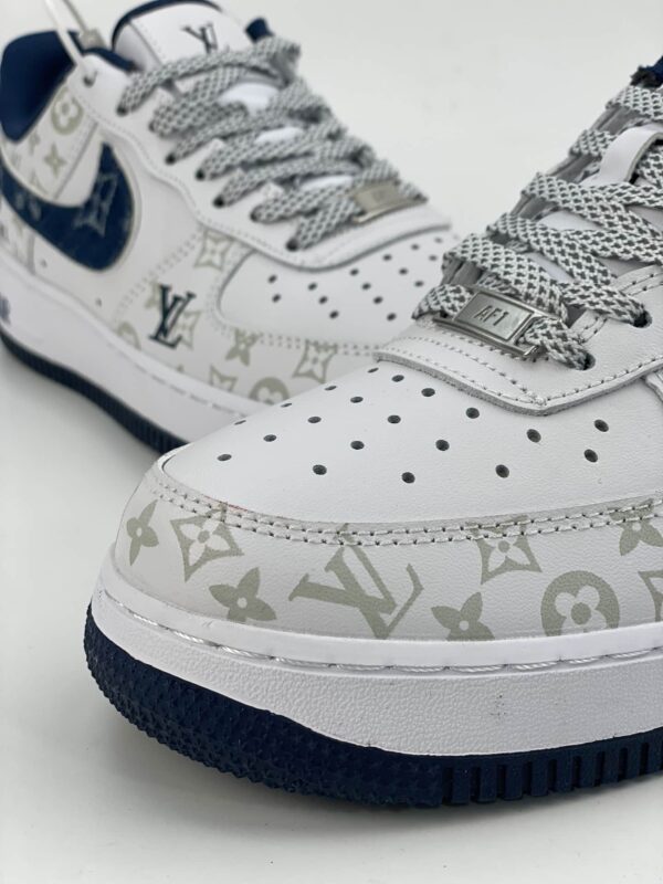 S081 – Fashion Shoes