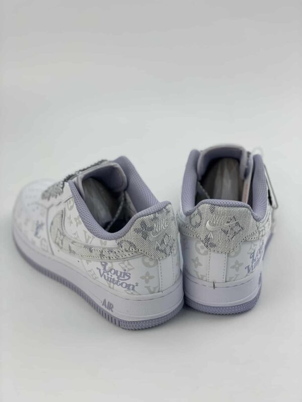 S082 – Fashion Shoes