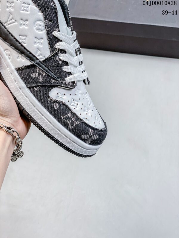 S090 – Fashion Shoes