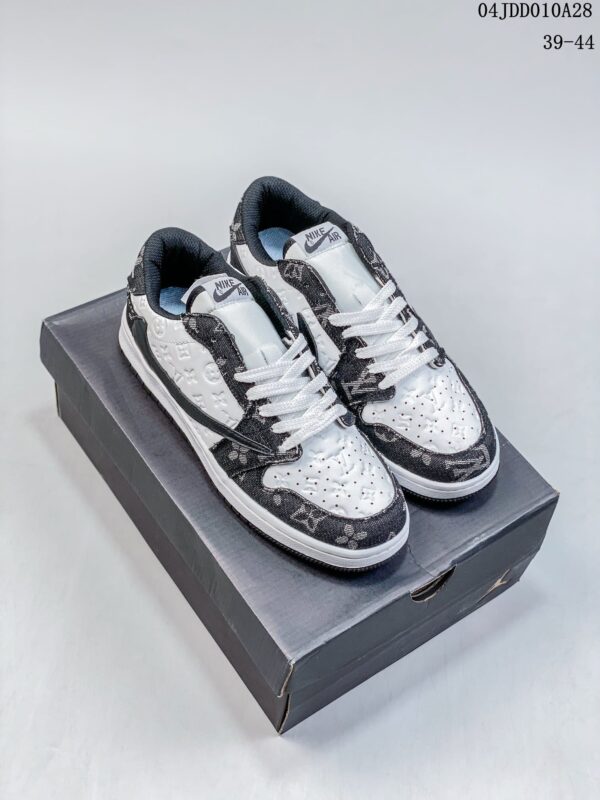 S090 – Fashion Shoes
