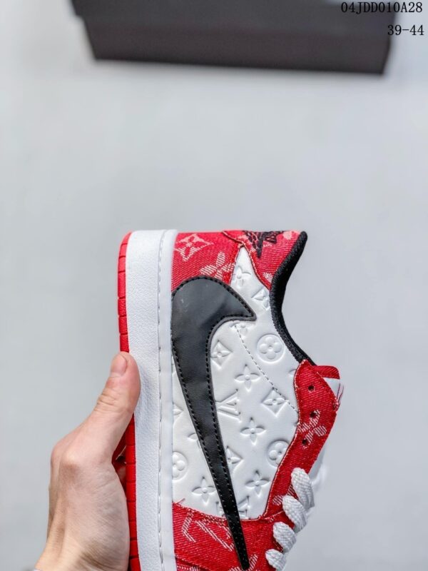 S092 – Fashion Shoes