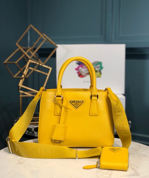 Saffiano Lux Galleria In Yellow For Women 9in/ 23cm
