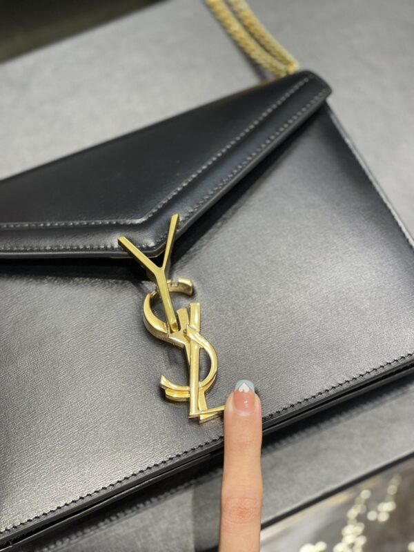 [REP 1:1] Saint Laurent Cassandra Medium Chain Bag Black In Grain De Poudre Embossed For Women 8.6in/22cm YSL 5327500SXSW1000
