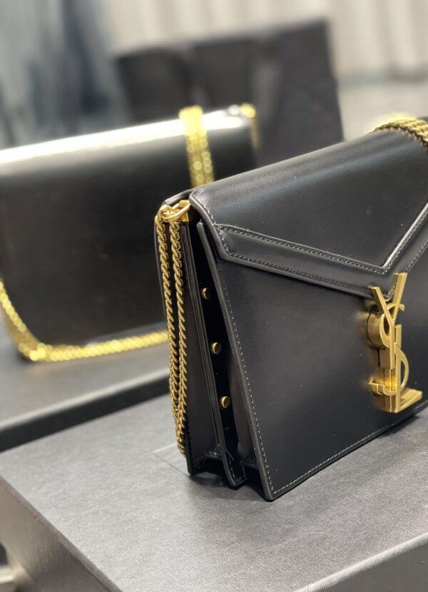 [REP 1:1] Saint Laurent Cassandra Medium Chain Bag Black In Grain De Poudre Embossed For Women 8.6in/22cm YSL 5327500SXSW1000