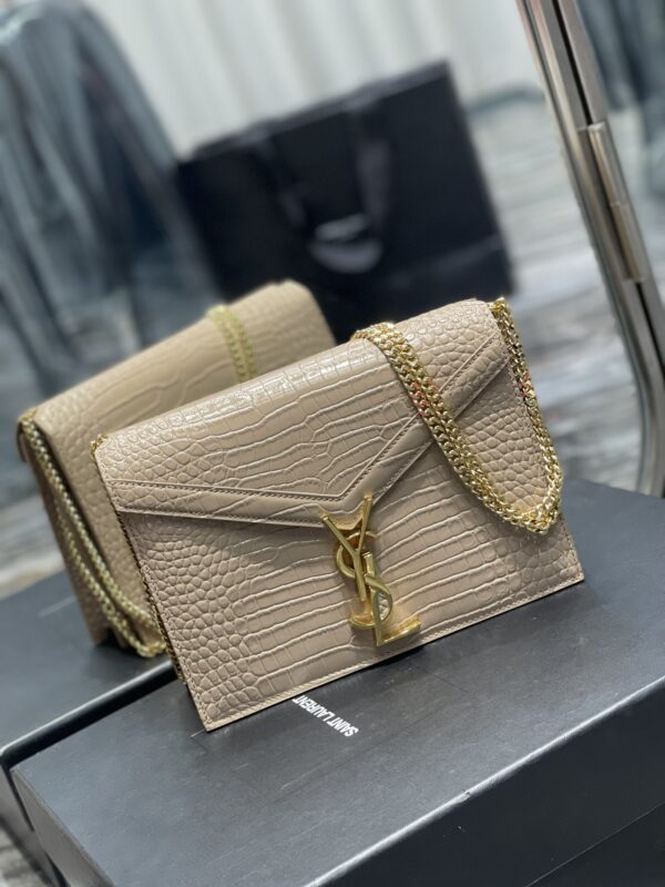 [REP 1:1] Saint Laurent Cassandra Medium Chain Bag Dark Beige In Grain De Poudre Embossed For Women 8.6in/22cm YSL 532750DND0J2721