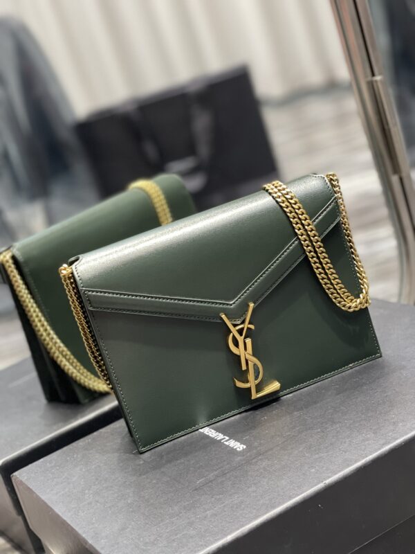 [REP 1:1] Saint Laurent Cassandra Medium Chain Bag In Grain De Poudre Embossed 22cm