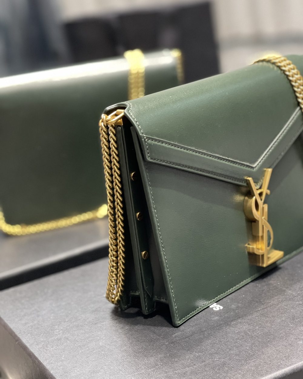 [REP 1:1] Saint Laurent Cassandra Medium Chain Bag In Grain De Poudre Embossed 22cm