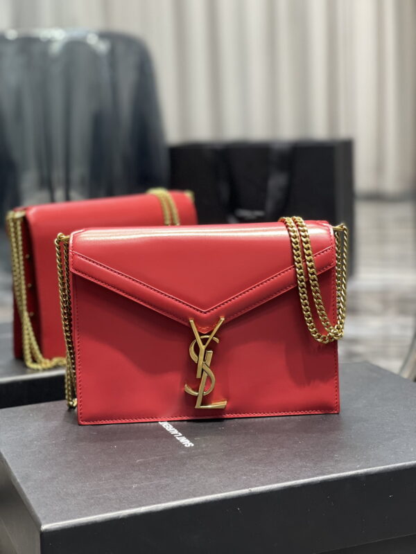 [REP 1:1] Saint Laurent Cassandra Medium Chain Bag Rouge Opyum In Grain De Poudre Embossed For Women 8.6in/22cm YSL 532750BOW0W6008