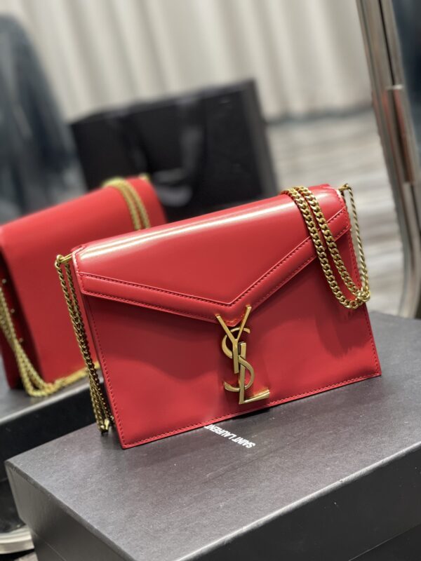 [REP 1:1] Saint Laurent Cassandra Medium Chain Bag Rouge Opyum In Grain De Poudre Embossed For Women 8.6in/22cm YSL 532750BOW0W6008