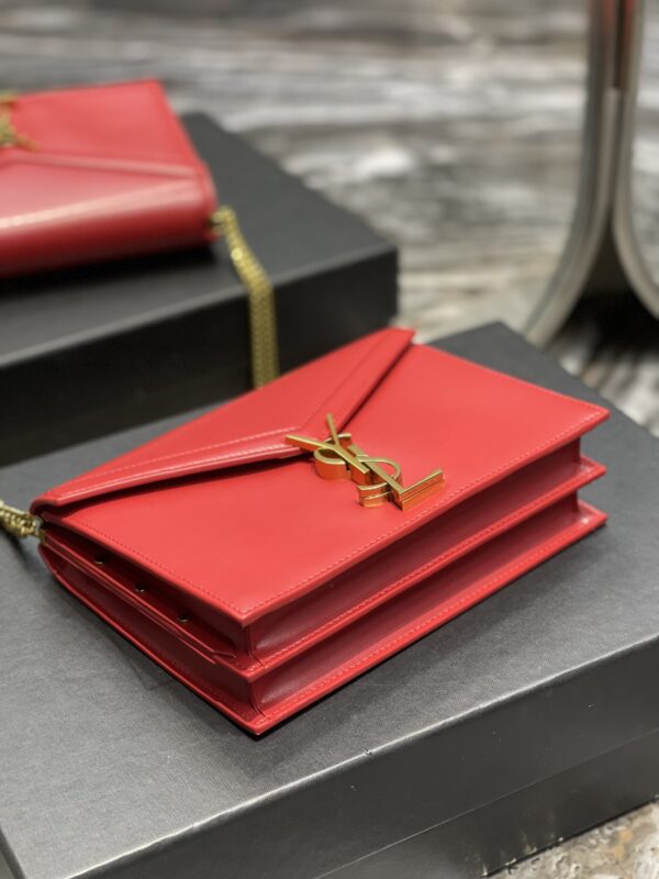 [REP 1:1] Saint Laurent Cassandra Medium Chain Bag Rouge Opyum In Grain De Poudre Embossed For Women 8.6in/22cm YSL 532750BOW0W6008